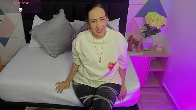 jadde13  online show from 14, 11, 2025