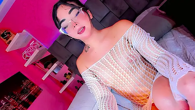 Saamanthaa11 online show from 1, 3, 2026