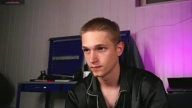 dustyn fox online show from 24, 9, 2025