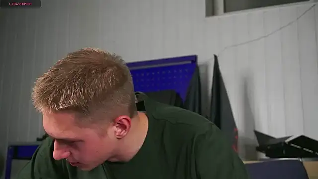 dustyn fox online show from 4, 11, 2025