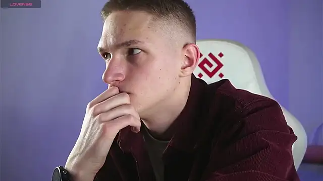 dustyn fox online show from 9, 3, 2025