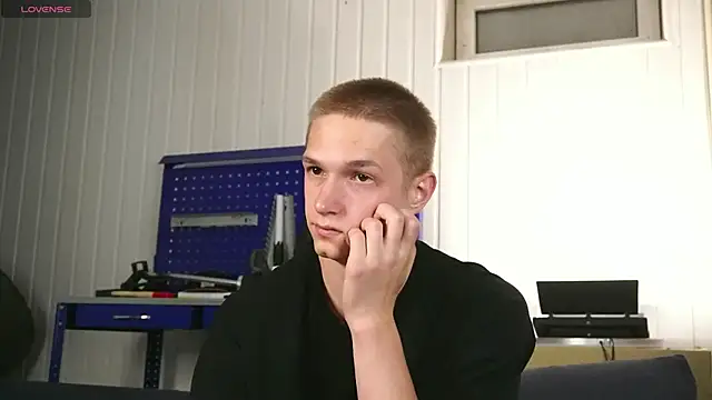 dustyn fox online show from 21, 9, 2025