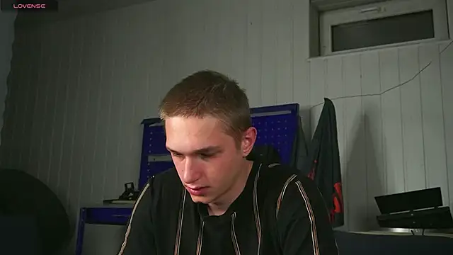 dustyn fox online show from 30, 9, 2025