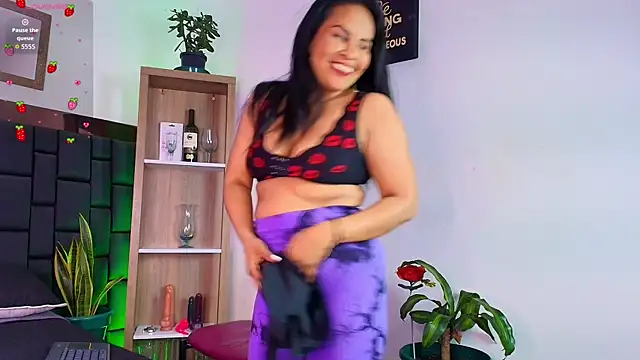Snapshot of Anthonelaa__ chatting on 18, 6, 2026 Anthonelaa online show from 18, 6, 2026
