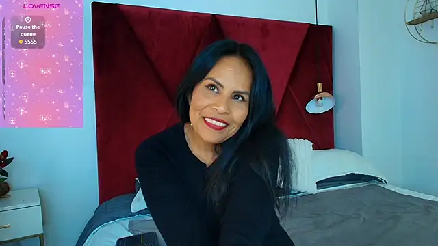 Snapshot of Anthonelaa__ chatting on 9, 6, 2026 Anthonelaa online show from 9, 6, 2026