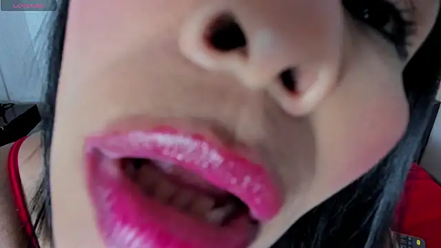 Anthonelaa   online show from 21, 11, 2025