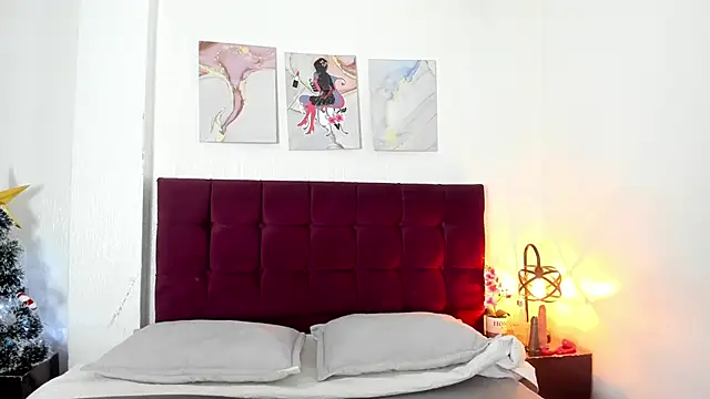 Anthonelaa   online show from 20, 12, 2025