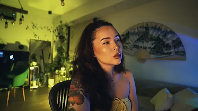 Leona Mell online show from 31, 3, 2026