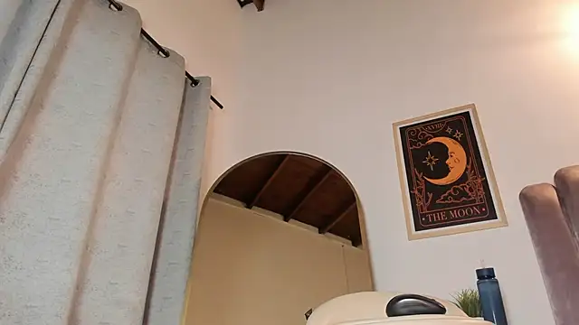 sky caroline online show from 10, 3, 2026