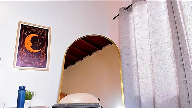 sky caroline online show from 29, 9, 2025