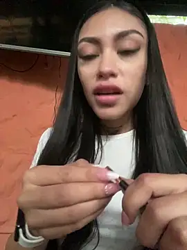 Effy Bonny online show from 15, 3, 2025