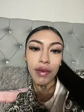 Effy Bonny online show from 15, 3, 2025