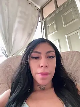 Effy Bonny online show from 9, 1, 2026