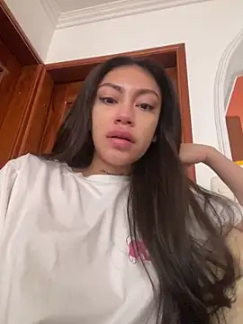 Effy Bonny online show from 5, 10, 2025