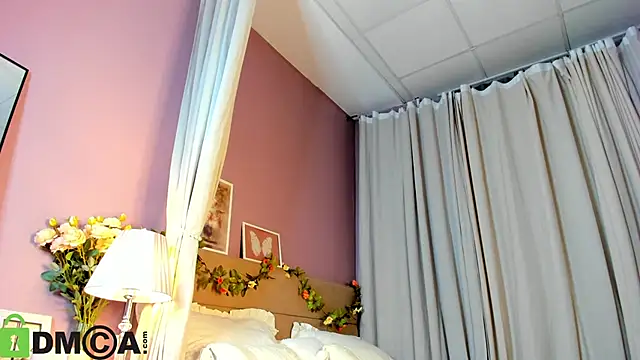 Snapshot of Dearly_Emily chatting on 11, 10, 2025 Dearly Emily online show from 11, 10, 2025