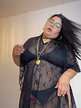 Snapshot of _Shara_Handal_ chatting on 8, 10, 2025 Shara Handal online show from 8, 10, 2025