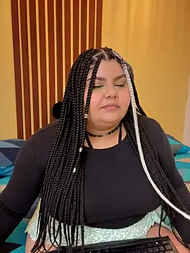 Snapshot of _Shara_Handal_ chatting on 23, 10, 2025 Shara Handal online show from 23, 10, 2025