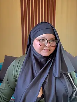 Snapshot of _Shara_Handal_ chatting on 27, 10, 2025 Shara Handal online show from 27, 10, 2025