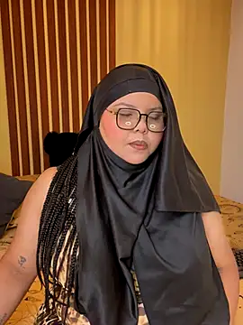 Snapshot of _Shara_Handal_ chatting on 29, 10, 2025 Shara Handal online show from 29, 10, 2025