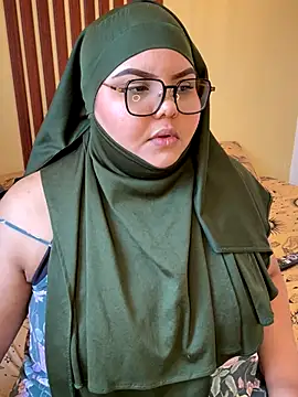 Snapshot of _Shara_Handal_ chatting on 7, 11, 2025 Shara Handal online show from 7, 11, 2025