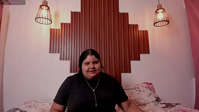 Snapshot of _Shara_Handal_ chatting on 10, 11, 2025 Shara Handal online show from 10, 11, 2025