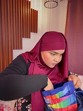 Snapshot of _Shara_Handal_ chatting on 28, 11, 2025 Shara Handal online show from 28, 11, 2025