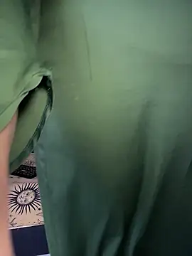 Snapshot of _Shara_Handal_ chatting on 9, 7, 2026 Shara Handal online show from 9, 7, 2026
