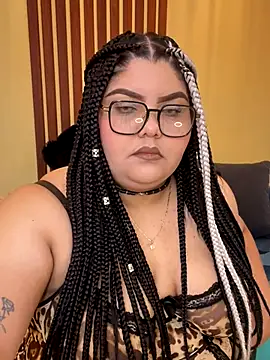 Snapshot of _Shara_Handal_ chatting on 26, 10, 2025 Shara Handal online show from 26, 10, 2025