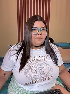 Snapshot of _Shara_Handal_ chatting on 18, 3, 2025 Shara Handal online show from 18, 3, 2025