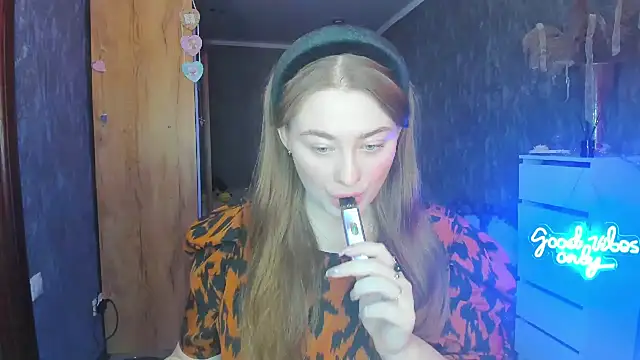 Demure Smile online show from 26, 2, 2025