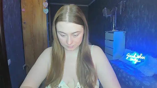 Demure Smile online show from 26, 2, 2025