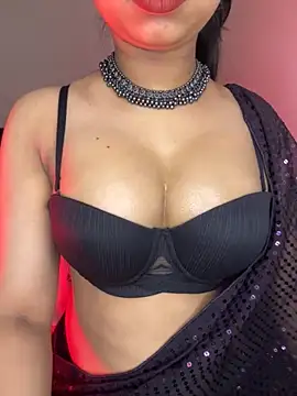 Hot-sexy222 online show from 4, 3, 2026