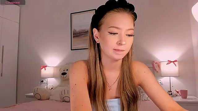 Snapshot of diana_nier chatting on 2, 6, 2026 diana nier online show from 2, 6, 2026