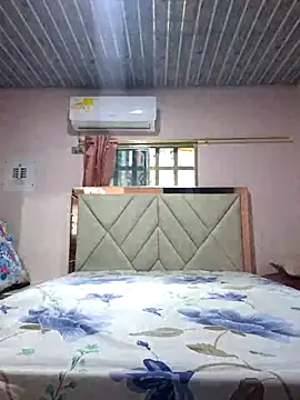 Snapshot of sexy-latin10 chatting on 29, 9, 2025 sexy-latin10 online show from 29, 9, 2025