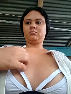 Snapshot of sexy-latin10 chatting on 4, 10, 2025 sexy-latin10 online show from 4, 10, 2025