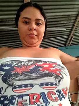 Snapshot of sexy-latin10 chatting on 15, 10, 2025 sexy-latin10 online show from 15, 10, 2025