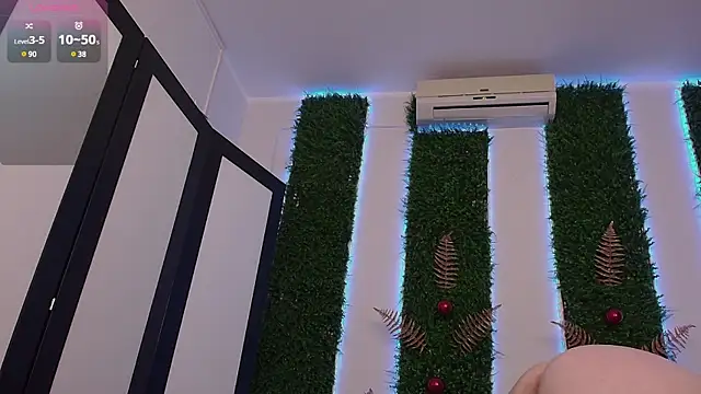 Snapshot of Nicole__Aniston_ chatting on 23, 12, 2024 Nicole Aniston online show from 23, 12, 2024