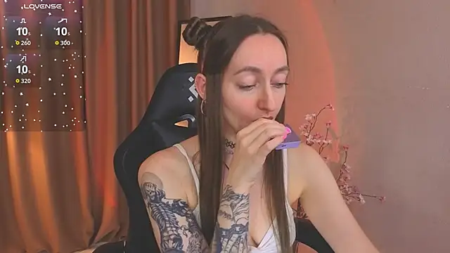 Snapshot of ShiroHeby chatting on 3, 3, 2026 ShiroHeby online show from 3, 3, 2026