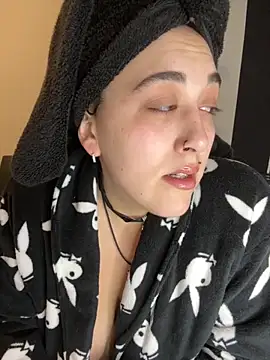 ThicBunz online show from 30, 11, 2025