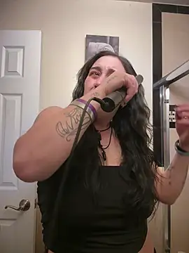 ThicBunz online show from 27, 3, 2026