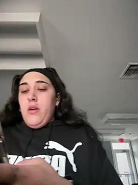 ThicBunz online show from 22, 4, 2026