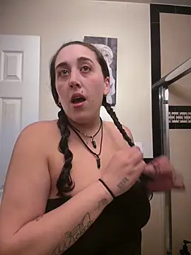 ThicBunz online show from 14, 2, 2026