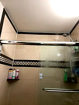 ThicBunz online show from 20, 12, 2025