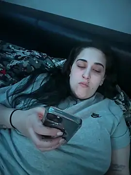 ThicBunz online show from 15, 4, 2026