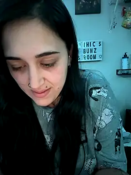 ThicBunz online show from 3, 10, 2025