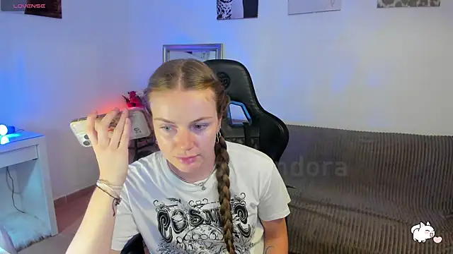 Piinkpandora online show from 22, 9, 2025