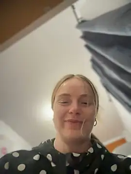 Piinkpandora online show from 11, 4, 2026