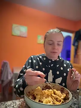 Piinkpandora online show from 4, 3, 2026