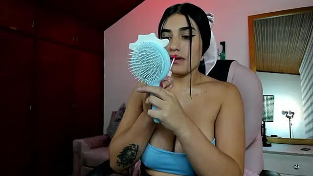 Alheli 16 online show from 3, 10, 2025