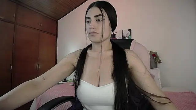 Alheli 16 online show from 13, 3, 2025